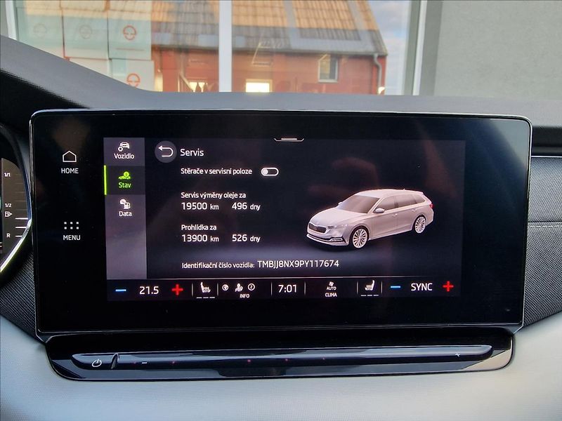 Škoda Octavia 2.0TDI 110kW Style Combi,1Maj - fotka 31 z 50