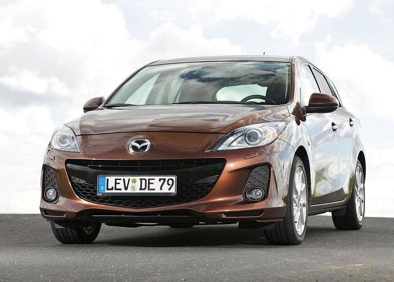 Autosalony ojetých aut Škoda jsou dnes často k nerozeznání od těch, kde se prodávají nová auta