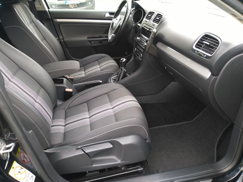 Volkswagen Golf Variant 1,2 TSI  MATCH /77 kW/ - fotka 34 z 41