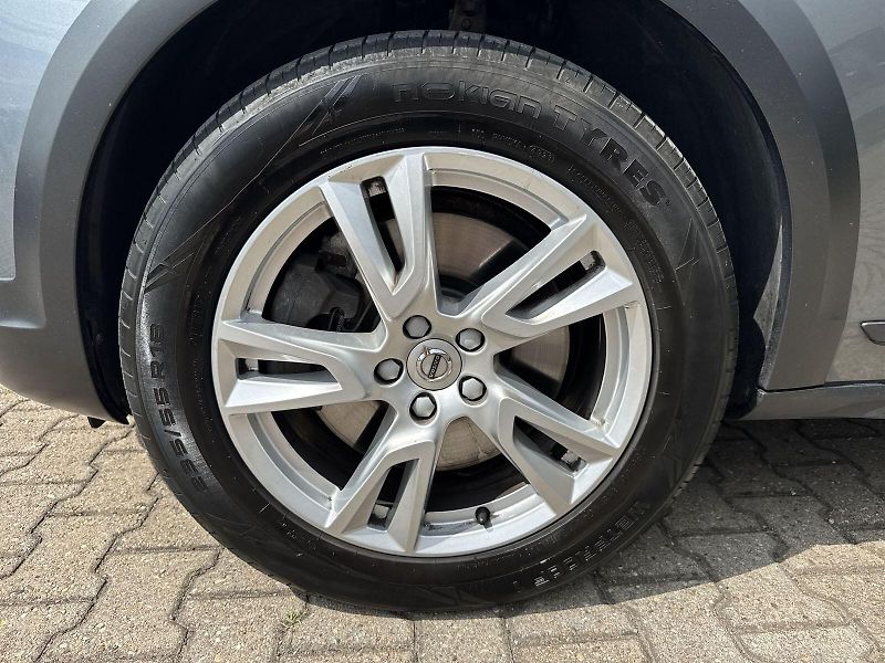 Volvo V90 (2019) 2.0 TDI 4x4 Automat CROSS COUN - fotka 26 z 31