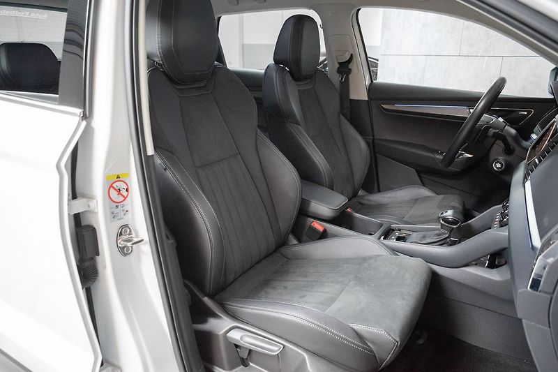 Škoda Karoq 1.5 TSI STYLE+*DSG*WEBASTO*ČR - fotka 11 z 44