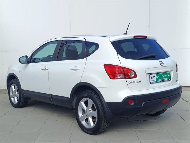 Nissan Qashqai 1,5 DCi Navi Kamera Panorama - fotka 11 z 31