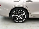 Volvo S60 2,0 B5 184kW Ultimate Dark DPH - náhled 24