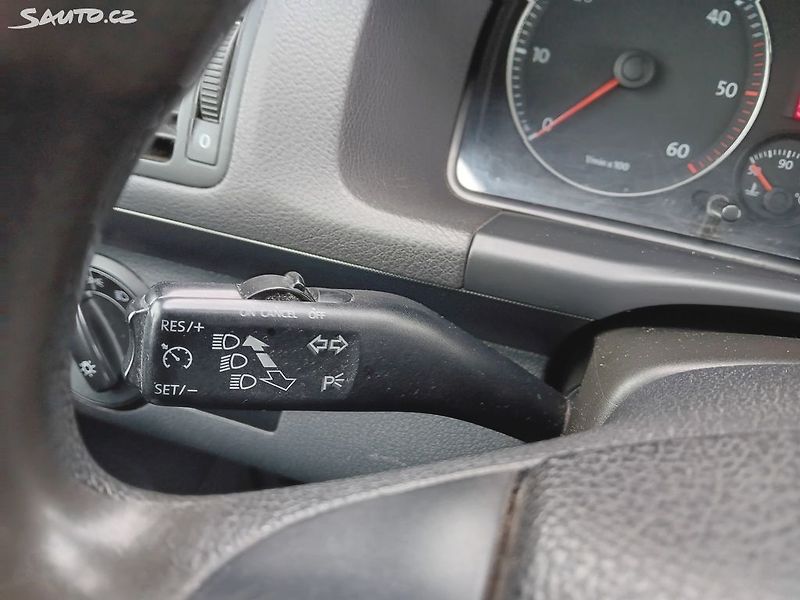 Volkswagen Touran 1.9 TDI 77kW - fotka 15 z 23