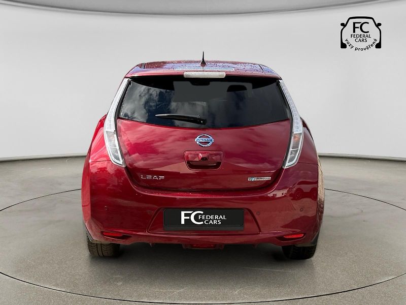 Nissan Leaf Tekna 30 kWh - fotka 4 z 24