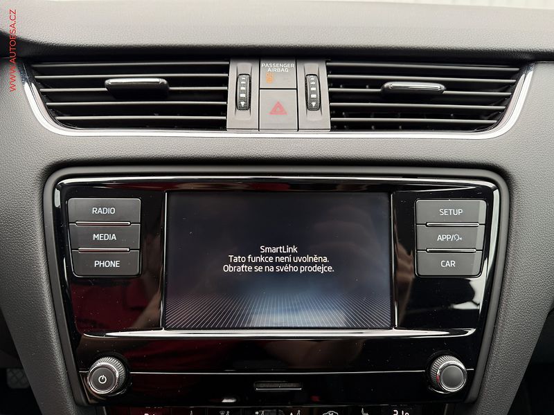 Škoda Octavia (2019) 1.6 TDi, ČR, Ambition - fotka 15 z 17