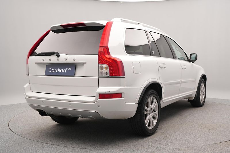 Volvo XC90 D5 AWD EXECUTIVE AUT CZ - fotka 10 z 36
