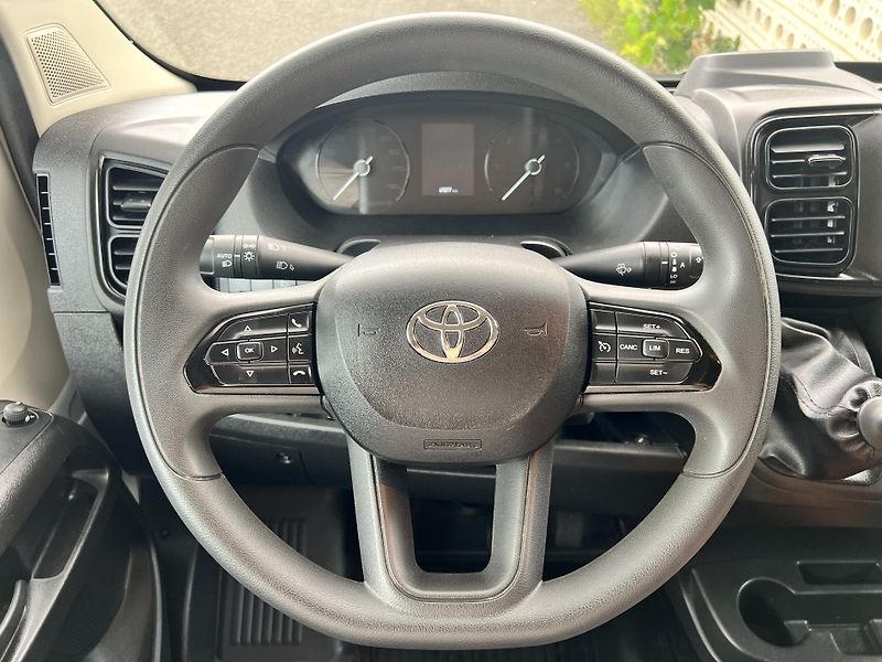 Toyota Proace Max Active 2.2D L2H2 ČR 1.MAJ. DPH - fotka 13 z 32