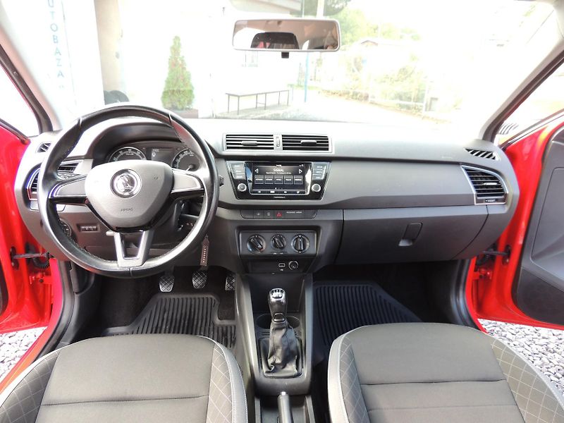 Škoda Fabia (2020) 1.0i,44kw,AMB,ČR,1maj.-21%DPH - fotka 10 z 46