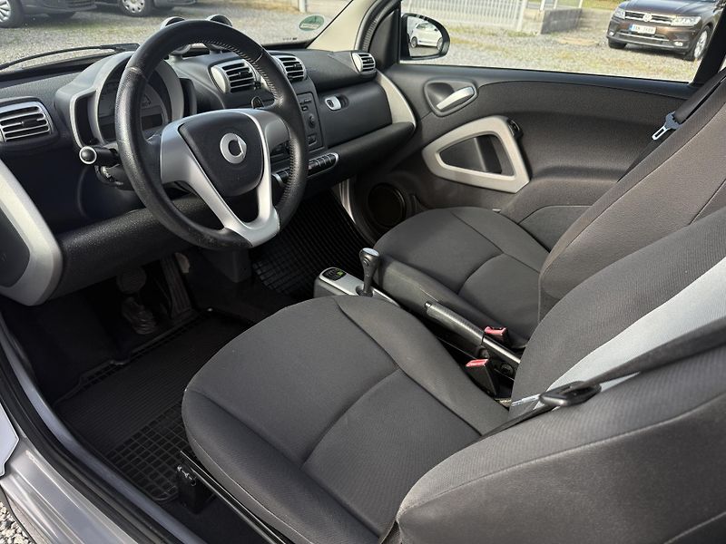 Smart Fortwo 1.0i MHD klima - fotka 9 z 17