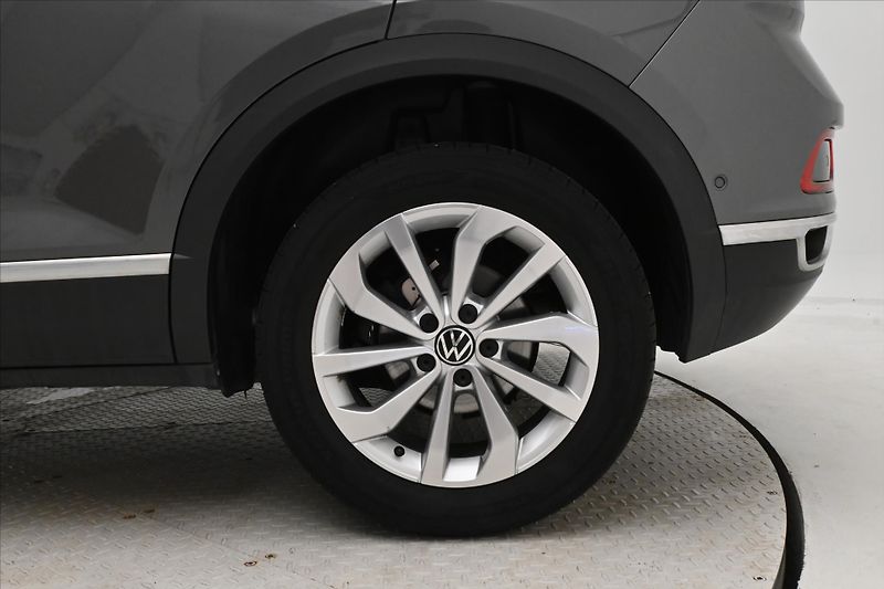 Volkswagen T-Roc 2,0 TDI 110kW DSG Style Záruka - fotka 31 z 31