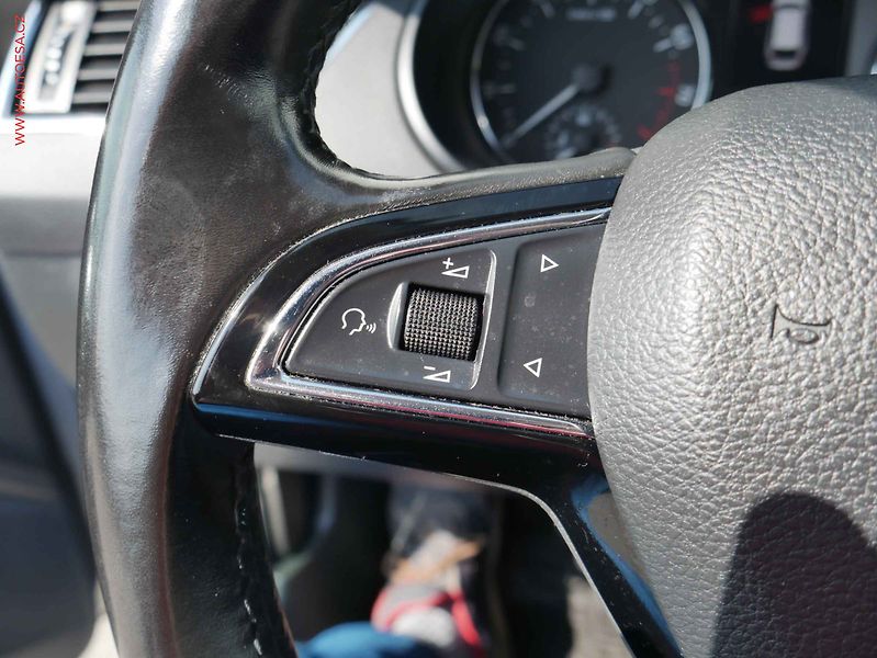 Škoda Octavia (2017) 1.4 TSi, ČR, Style - fotka 15 z 19