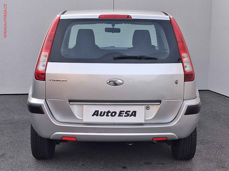 Ford Fusion (2006) 1.4i, 2.maj, AC - fotka 5 z 15