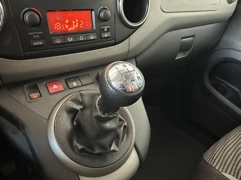 Peugeot Partner Tepee 1.6HDi, ČR - fotka 11 z 13