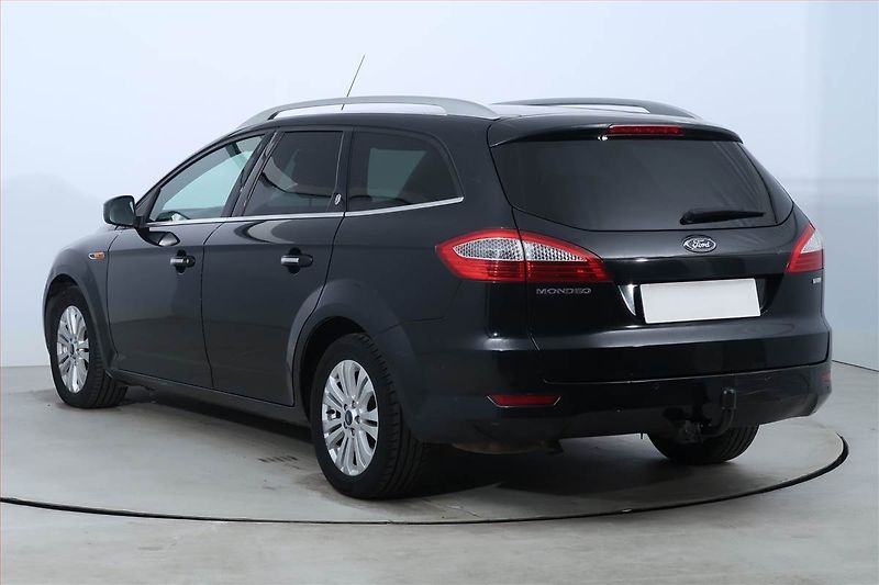 Ford Mondeo (2009) 2.0 TDCi, Navi, Tempomat - fotka 4 z 22