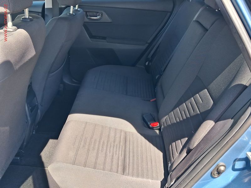 Toyota Auris (2017) 1.6i, 1.maj,ČR, AC, TZ, bixen - fotka 10 z 23