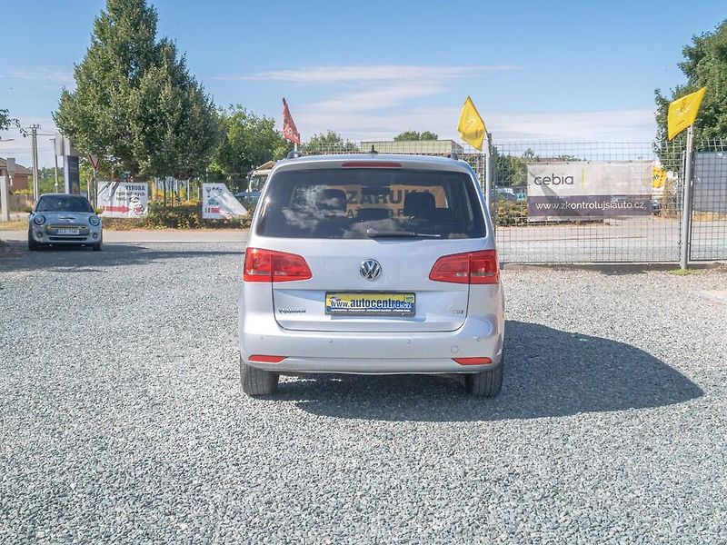 Volkswagen Touran (2014) 1.6TDI 77KW DSG NAVI – 7 SEDAD - fotka 6 z 50