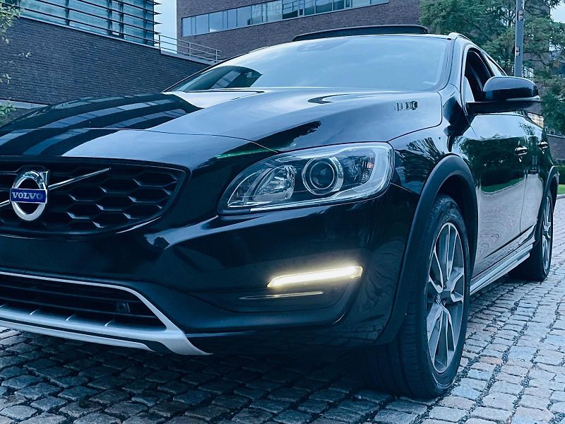 Volvo V60 2.4D4 5V AUTOMAT KAMERA TAŽNÉ - fotka 48 z 50