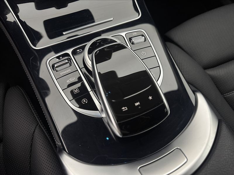 Mercedes-Benz GLC 2,1 4X4 VZDUCH 360° TAŽNÉ ČR - fotka 25 z 45