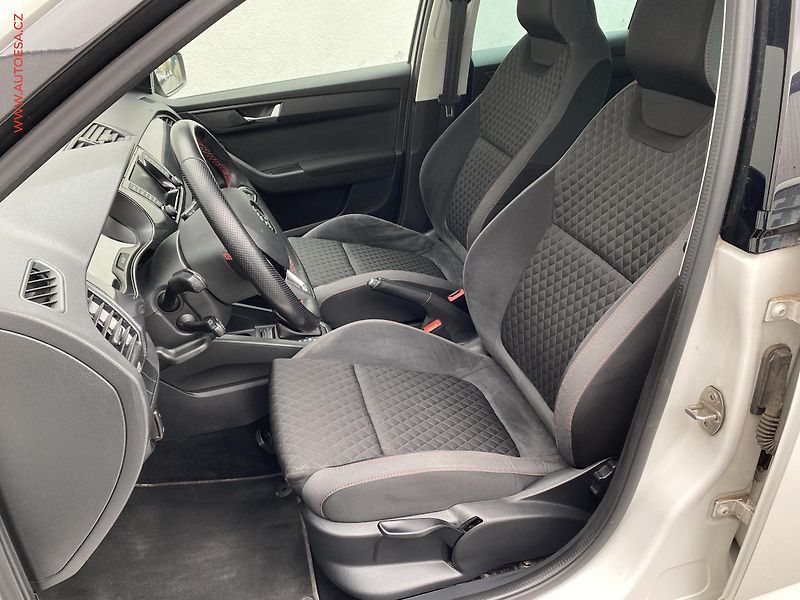 Škoda Fabia (2018) 1.4 TSi R5 EDITION, DSG, navi - fotka 9 z 18