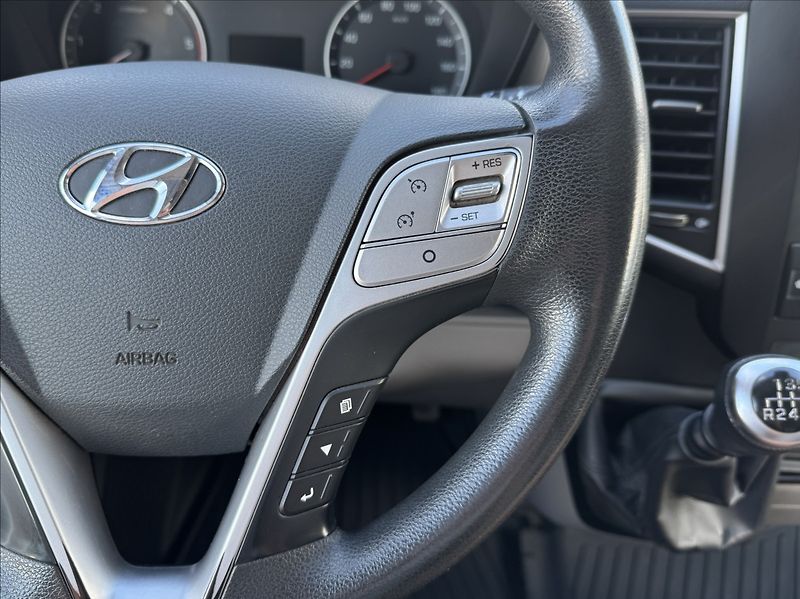 Hyundai H 350 2,5 DPH VÝHŘEV LONG ČR TAŽNÉ - fotka 16 z 36