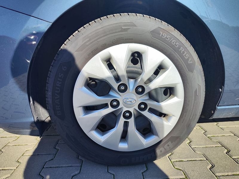 Hyundai i30 1.0 T-GDI/88kW Start Plus - fotka 25 z 28