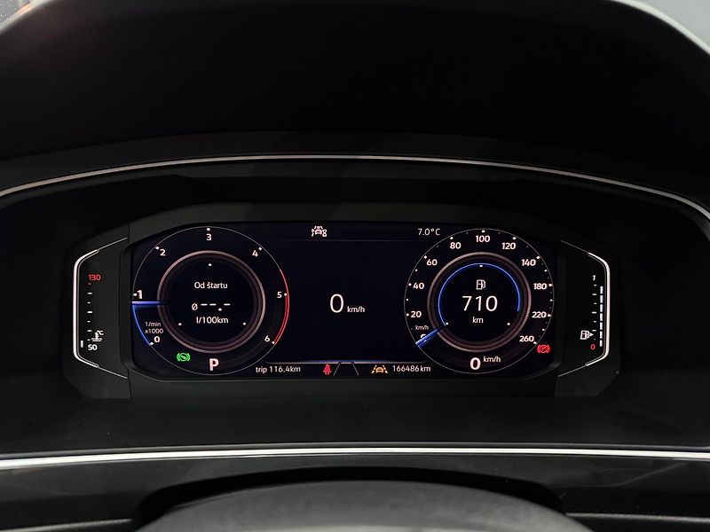 Volkswagen Tiguan (2020) 2.0 TDi DSG Highline - fotka 24 z 28