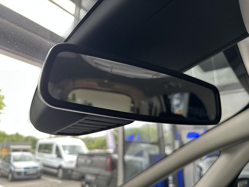 Ford Galaxy Titanium 2.5i HEV 190k aut. - fotka 28 z 33