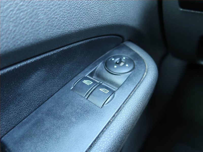 Ford Focus (2005) 1.6 TDCi, nová STK, Klima - fotka 14 z 15