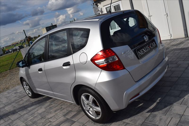 Honda Jazz 1,2 i 66KW ALU KLIMA NÍZKÉ KM - fotka 9 z 35