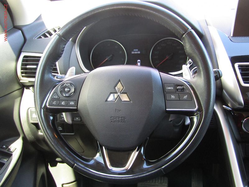 Mitsubishi Eclipse Cross (2018) 1.5T-MIVEC 4x4, ČR, servis - fotka 11 z 19