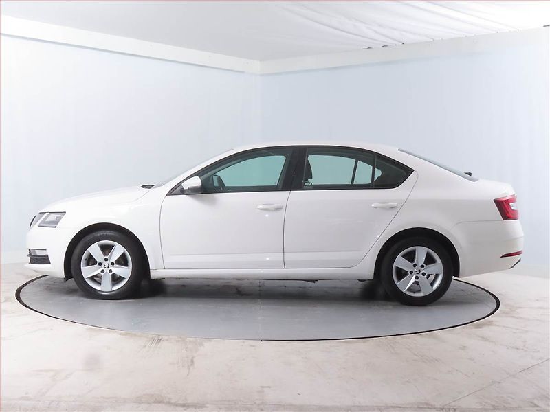 Škoda Octavia (2018) Ambition Plus 1.6 TDI - fotka 3 z 13