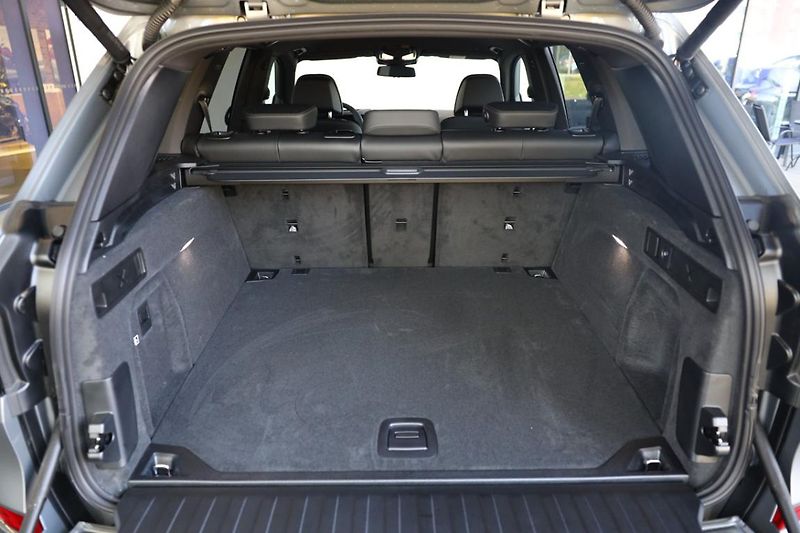 BMW X5 xDrive40i - fotka 8 z 18