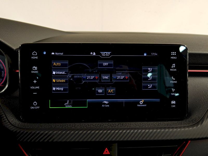 Škoda Scala (2025) 1.5 TSI 110 kW DSG Monte Carlo - fotka 13 z 31