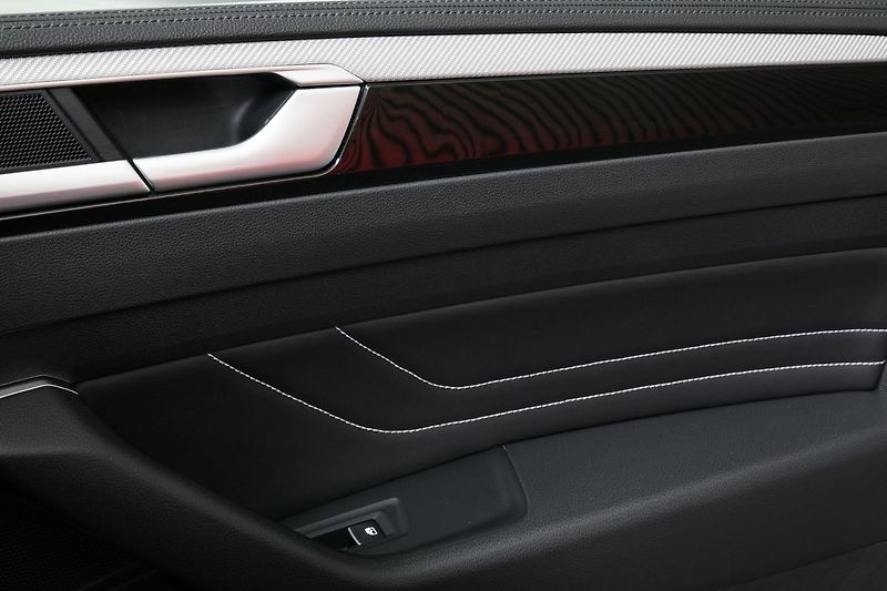 Volkswagen Arteon Shooting Brake 2.0TSI 140kW DSG R-Line Tažné - fotka 18 z 33