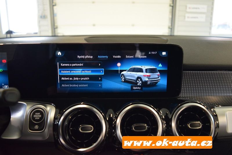 Mercedes-Benz GLB 200 D PRAVIDELNÝ SER. MER. TZ. - fotka 53 z 78