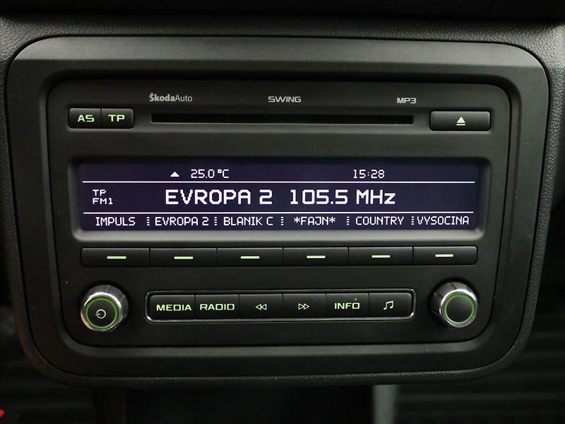 Škoda Fabia 1.2 i 51kW Elegance Sport CZ - fotka 22 z 31