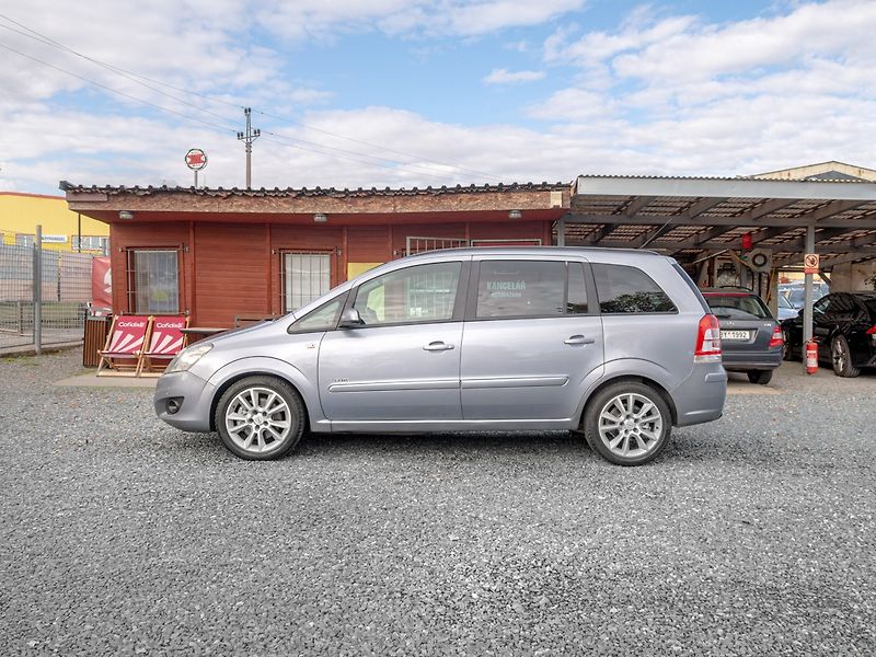 Opel Zafira (2008) 1.9CDTi 88KW SPORT – 7 sedadel - fotka 8 z 48