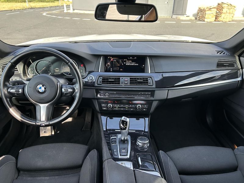 BMW Řada 5 (2015) 530xd - fotka 5 z 12