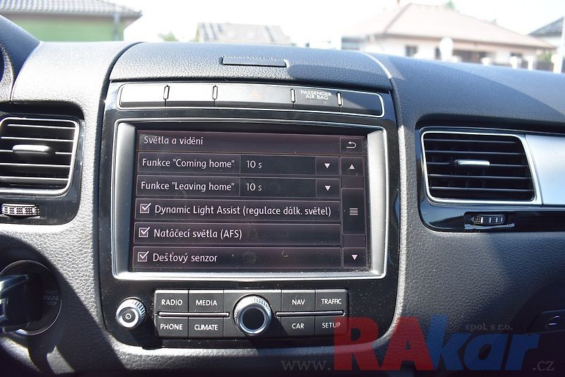 Volkswagen Touareg (2015) 3,0 TDI 4M - 193 kw - fotka 23 z 34