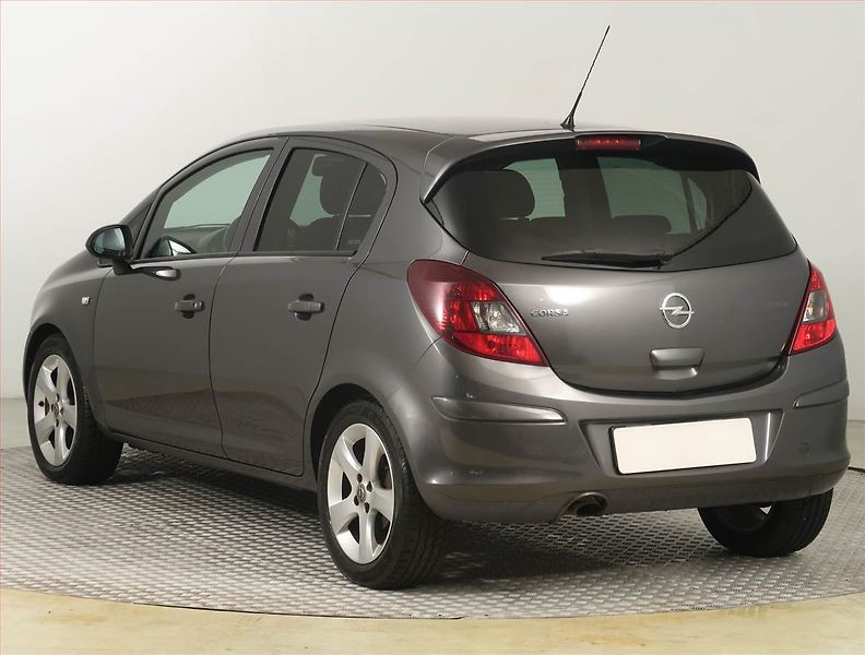Opel Corsa (2011) 1.2, ČR,1.maj, Serv.kniha - fotka 4 z 16