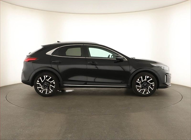 Kia XCeed (2024) 1.5 T-GDI - fotka 6 z 16