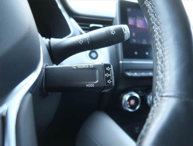 Renault Captur (2020) Intens E-Tech Plug-in, Automat - fotka 19 z 21