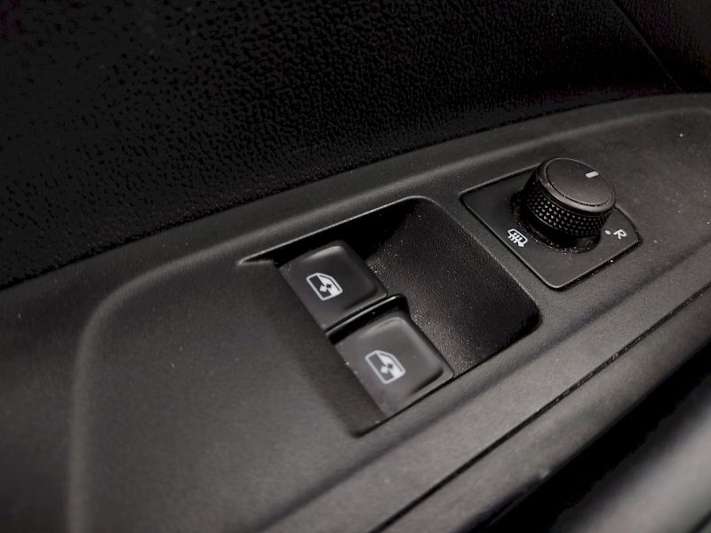 Škoda Fabia (2023) Active plus 1,0 Tsi 70Kw - fotka 22 z 30