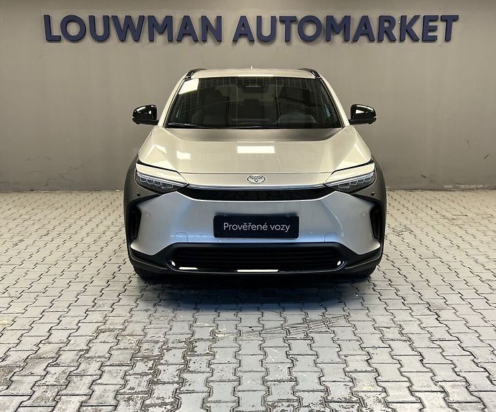 Toyota bZ4X PRESTIGE AWD - fotka 4 z 17
