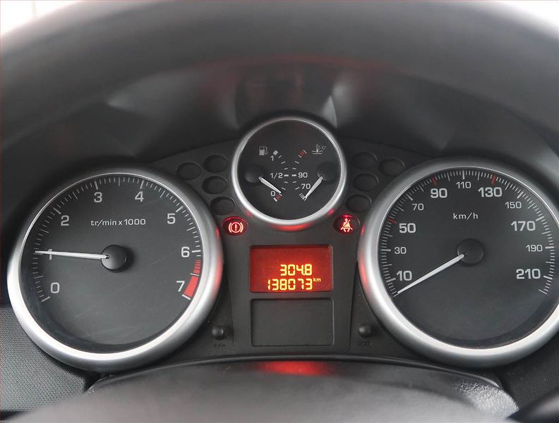 Peugeot 207 (2006) 1.4, nová STK, Klima - fotka 11 z 14