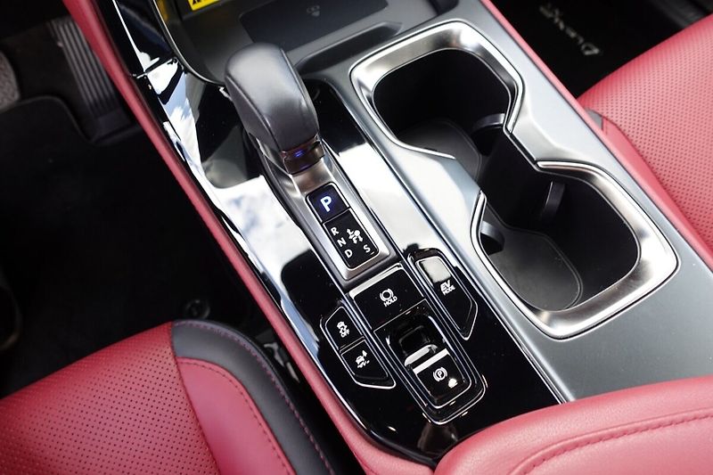 Lexus NX 350h NX350h Executive Top 4x4 - fotka 23 z 34