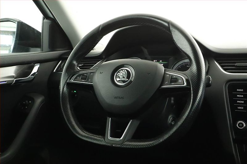 Škoda Octavia (2017) Style 1.6 TDI, Navi, Tempomat - fotka 8 z 14