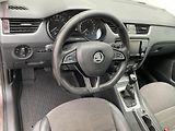 Škoda Octavia (2017) 1.6 TDi, Ambiente, panor - náhled 12