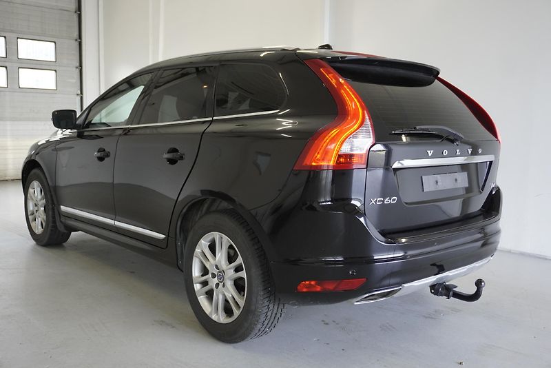 Volvo XC60 (2015) XC60  2,0 D4 AUTOMAT - fotka 7 z 30